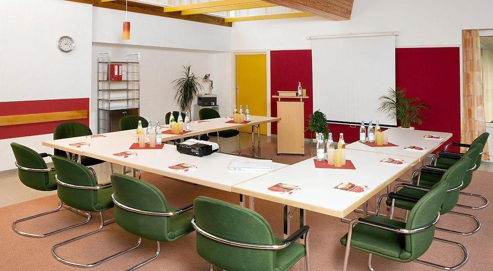 Landhotel Oßwald Kirchheim am Ries Buitenkant foto