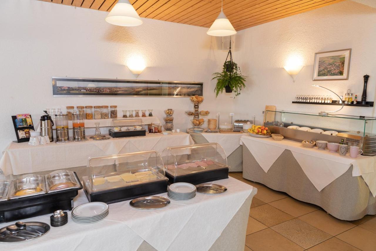 Landhotel Oßwald Kirchheim am Ries Buitenkant foto
